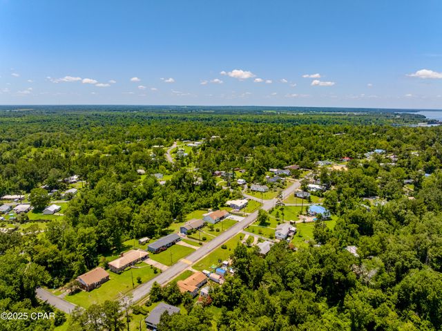 1016 Morgan Avenue, Chattahoochee, FL 32324