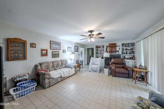 1016 Morgan Avenue, Chattahoochee, FL 32324