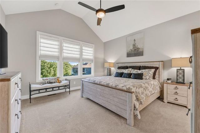 8695 NW 74th Street, Kansas City, MO 64152