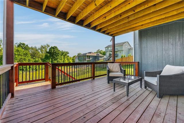 8695 NW 74th Street, Kansas City, MO 64152