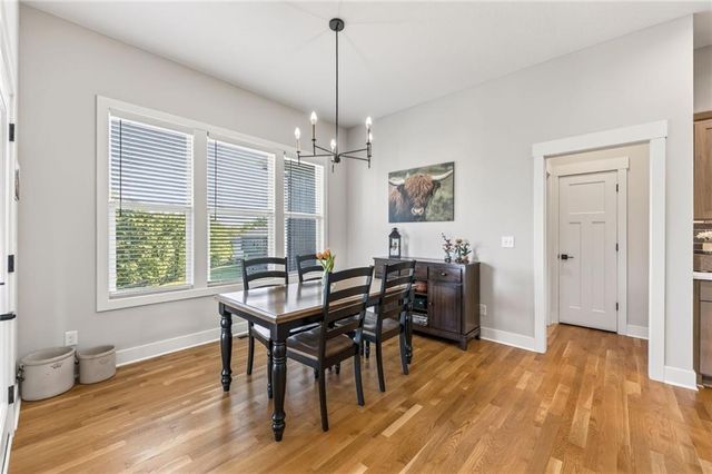 8695 NW 74th Street, Kansas City, MO 64152