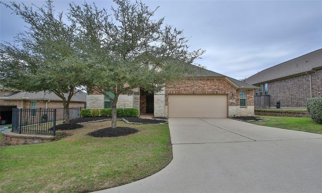 3556 Woods Estates Drive, Conroe, TX 77304
