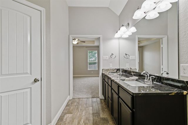 3556 Woods Estates Drive, Conroe, TX 77304