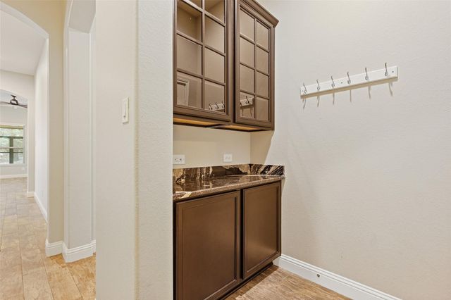 3556 Woods Estates Drive, Conroe, TX 77304