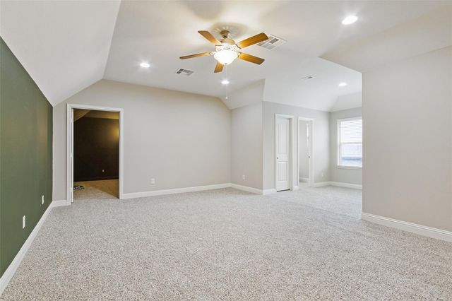 3556 Woods Estates Drive, Conroe, TX 77304