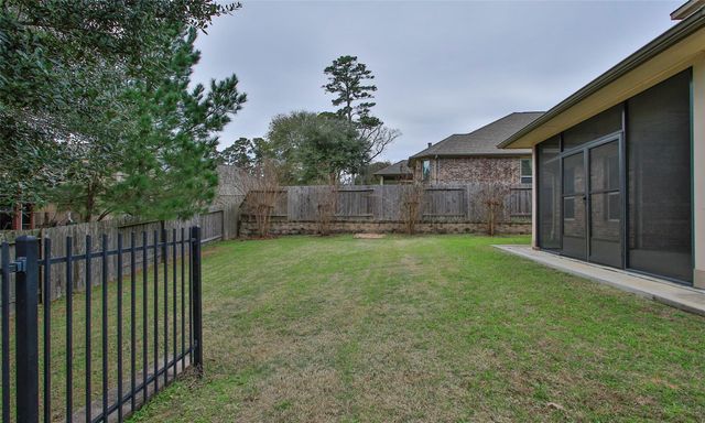 3556 Woods Estates Drive, Conroe, TX 77304