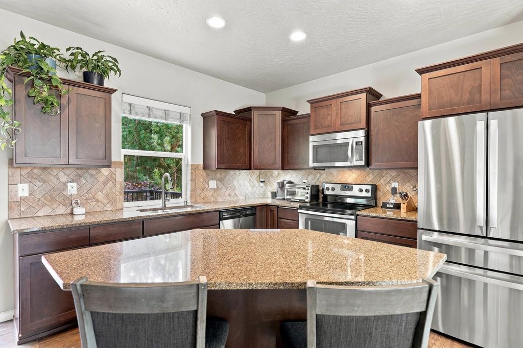 9206 N Rosebury Ln, Spokane, WA 99208 photo 5