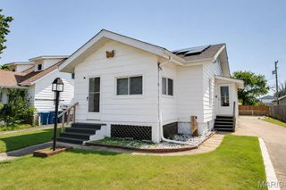 455 N 1st Street, Wood River, IL 62095