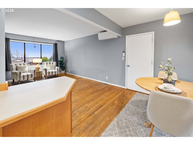 154 LEXINGTON Pl, Astoria, OR 97103