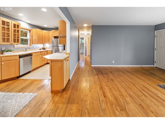 154 LEXINGTON Pl, Astoria, OR 97103