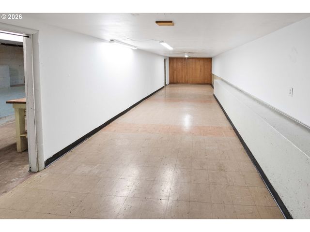 154 LEXINGTON Pl, Astoria, OR 97103