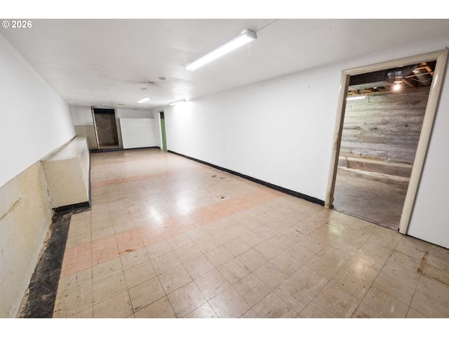 154 LEXINGTON Pl, Astoria, OR 97103