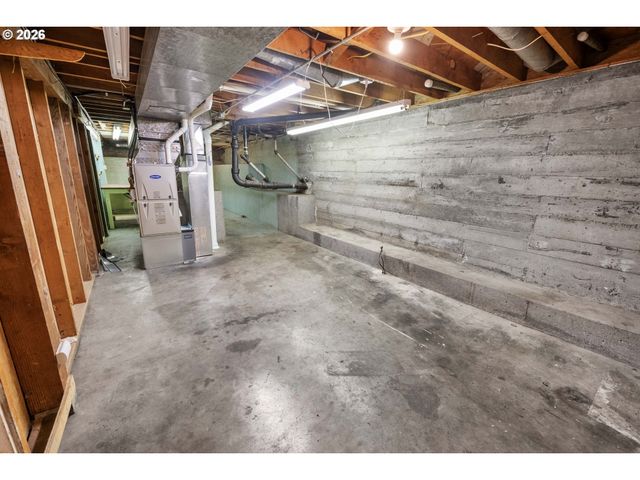 154 LEXINGTON Pl, Astoria, OR 97103