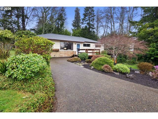 154 LEXINGTON Pl, Astoria, OR 97103