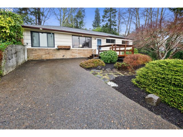 154 LEXINGTON Pl, Astoria, OR 97103