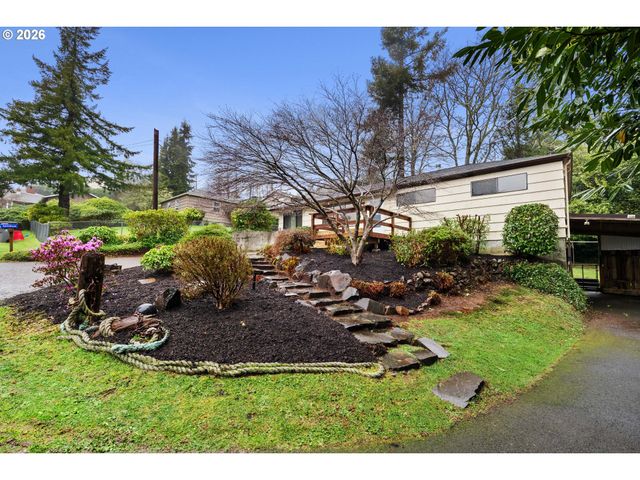 154 LEXINGTON Pl, Astoria, OR 97103