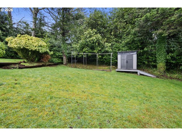 154 LEXINGTON Pl, Astoria, OR 97103