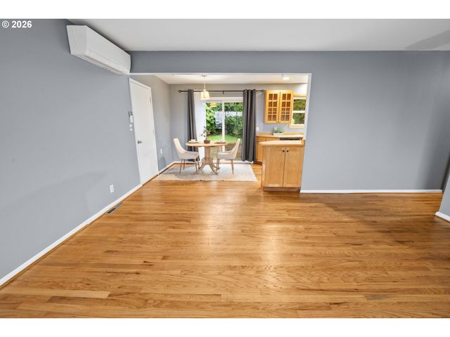 154 LEXINGTON Pl, Astoria, OR 97103