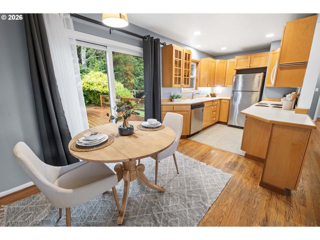 154 LEXINGTON Pl, Astoria, OR 97103