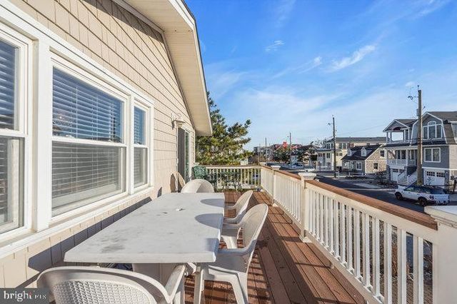 5 E VIRGINIA AVE, Long Beach Township, NJ 08008