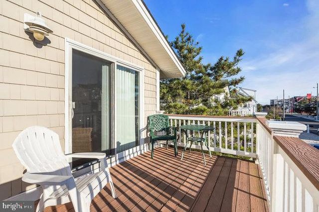 5 E VIRGINIA AVE, Long Beach Township, NJ 08008