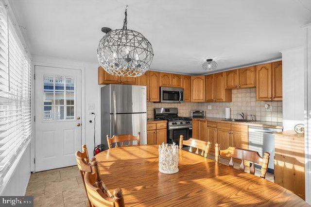 5 E VIRGINIA AVE, Long Beach Township, NJ 08008