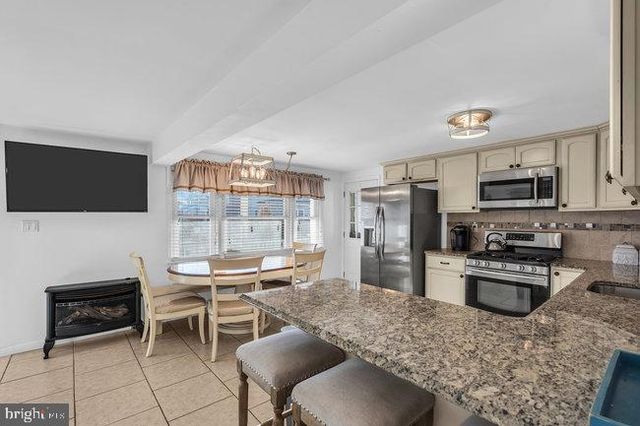 5 E VIRGINIA AVE, Long Beach Township, NJ 08008