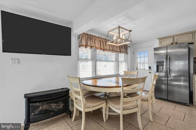 5 E VIRGINIA AVE, Long Beach Township, NJ 08008