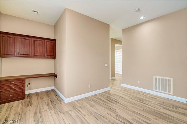 9180 Worsley Park Place, Las Vegas, NV 89145