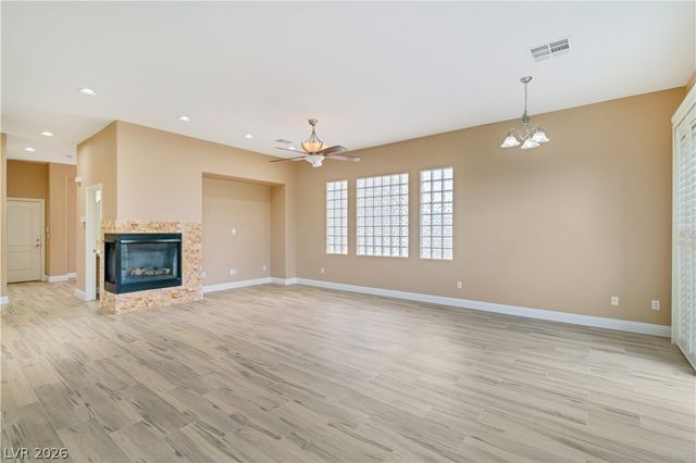 9180 Worsley Park Place, Las Vegas, NV 89145