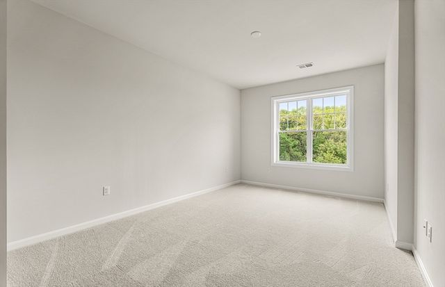 5 Peters Farm Way 311, Westborough, MA 01581