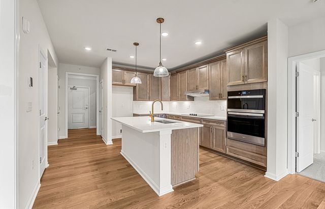 5 Peters Farm Way 311, Westborough, MA 01581