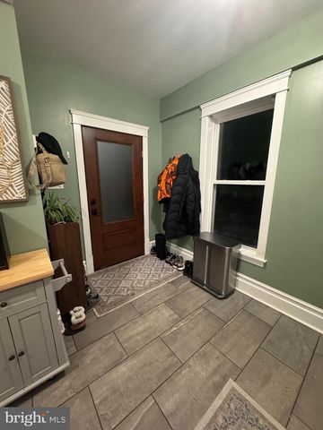 1656 MAIN ST, Mechanicsburg, PA 17055