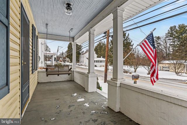 1656 MAIN ST, Mechanicsburg, PA 17055