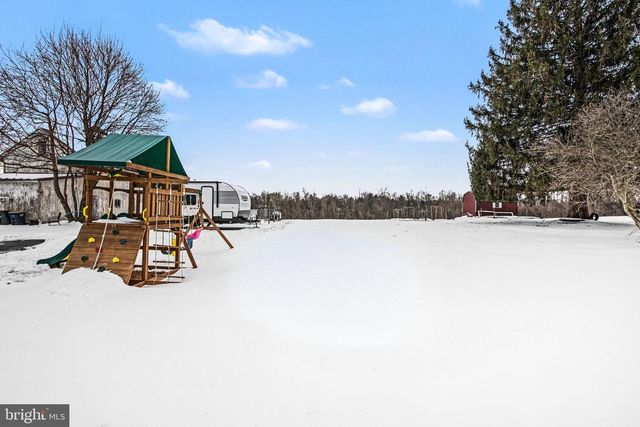 1656 MAIN ST, Mechanicsburg, PA 17055