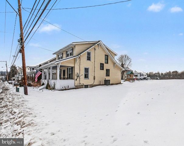 1656 MAIN ST, Mechanicsburg, PA 17055