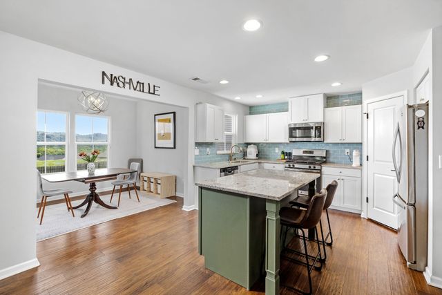 924 Fairdale Ct, Nashville, TN 37221