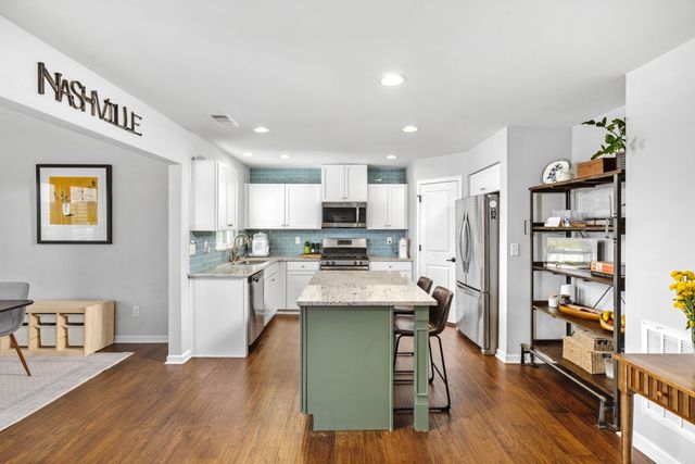 924 Fairdale Ct, Nashville, TN 37221