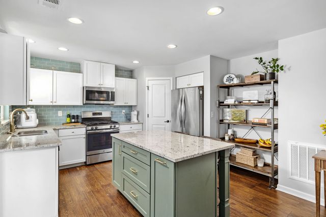 924 Fairdale Ct, Nashville, TN 37221