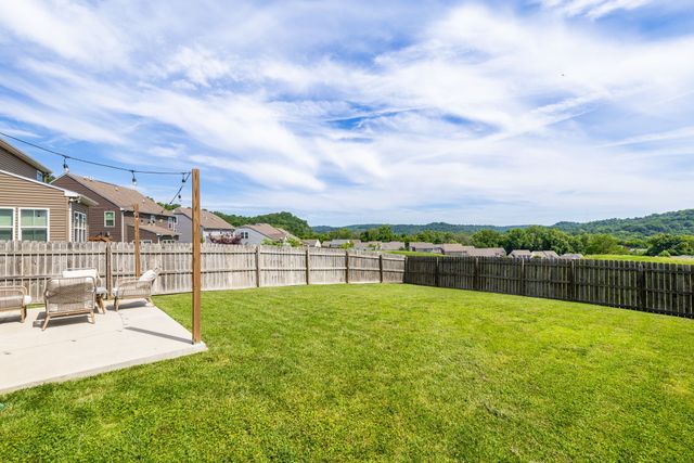924 Fairdale Ct, Nashville, TN 37221