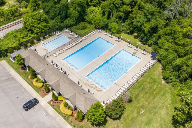 924 Fairdale Ct, Nashville, TN 37221