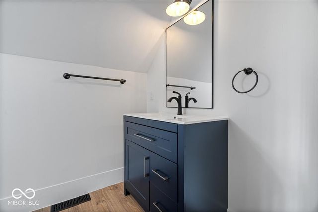 345 S Railroad Street, Atlanta, IN 46031