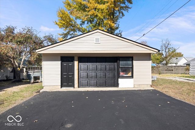 345 S Railroad Street, Atlanta, IN 46031