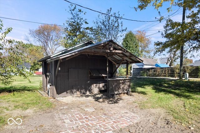 345 S Railroad Street, Atlanta, IN 46031