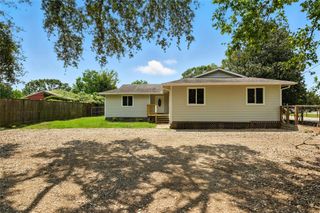 3820 Kansas Street, Fresno, TX 77545