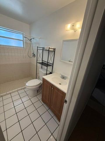 327 Silver Beach Road 3, Lake Park, FL 33403
