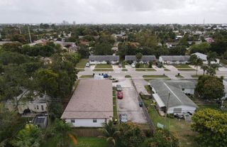 327 Silver Beach Road 3, Lake Park, FL 33403