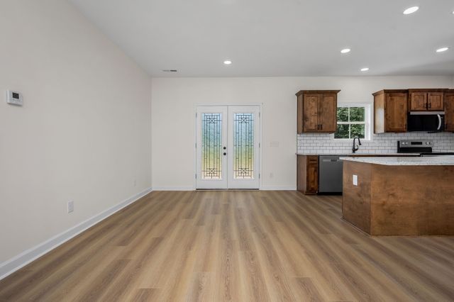 342 Underhill Rd, Mcminnville, TN 37110