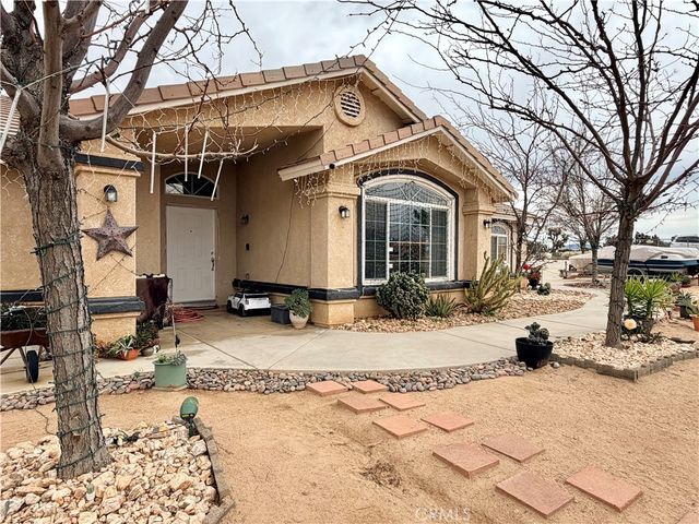 7915 Outpost Road, Oak Hills, CA 92344