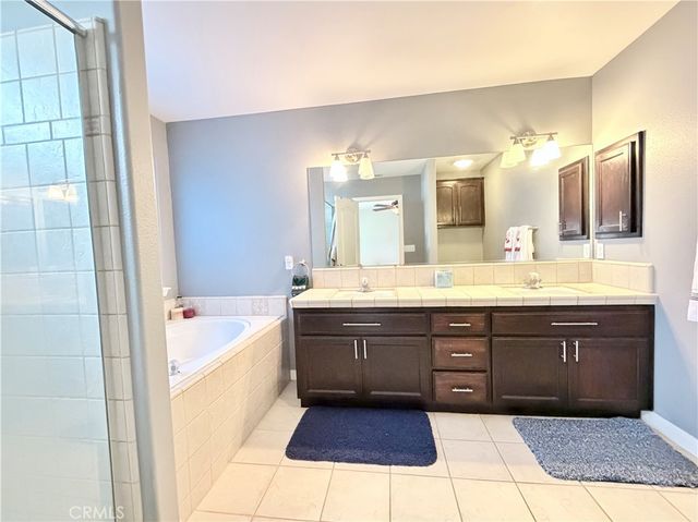 7915 Outpost Road, Oak Hills, CA 92344